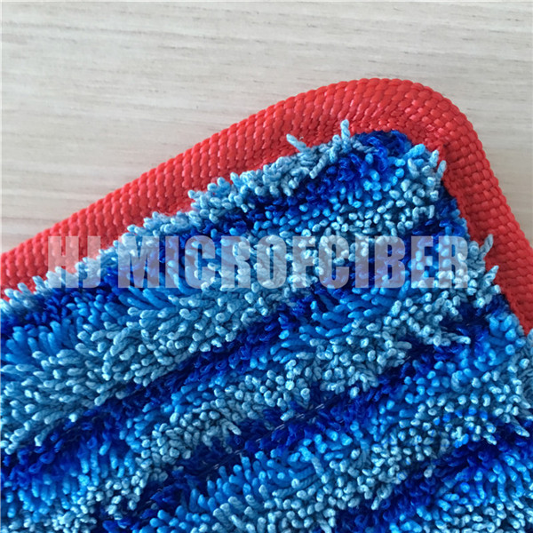 世帯のMicrofiberのぬれたモップのパッドの正方形の青い縞のねじれの堅い絹のぬれた平らなクリーニングのモップのパッド