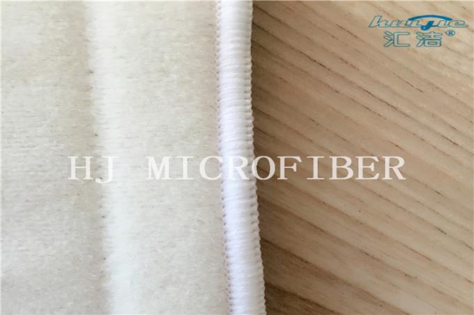 青い色の配管側面のMicrofiberのぬれたモップのパッドによってねじられる山のモップの頭部のモップの取り替えのパッド